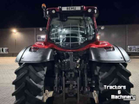Tractor / Trekker Valtra N134 Hitech met FH+PTO en voorlader!