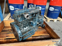 Diverse gebruikte onderdelen Kubota V2203-E MOTORBLOK
