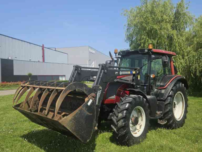 Tractor / Trekker Valtra N111