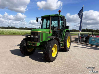 Tractor / Trekker John Deere 6100