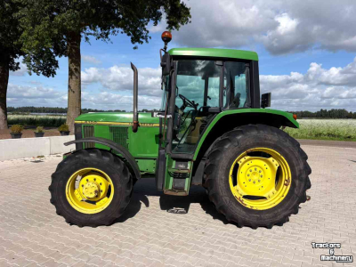 Tractor / Trekker John Deere 6100