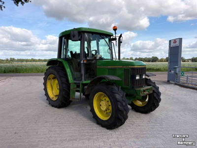 Tractor / Trekker John Deere 6100