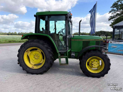 Tractor / Trekker John Deere 6100