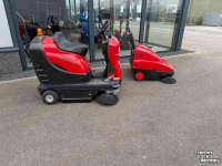 Zitveegmachine / Veeg-zuigmachine M-Sweep Veegmachines