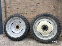 Wielen, Banden, Velgen & Afstandsringen Michelin 320/90R54 AGRIBIB 85%
