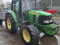 Tractor / Trekker John Deere 6230