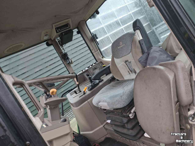 Tractor / Trekker John Deere 6230