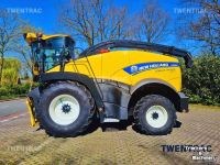 Veldhakselaar New Holland FR 550