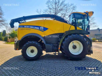 Veldhakselaar New Holland FR 550