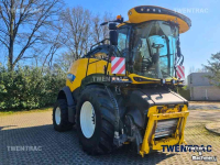 Veldhakselaar New Holland FR 550