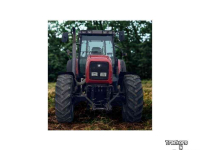 Tractor / Trekker Massey Ferguson 8240