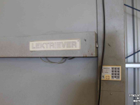 Magazijnstellingen / Winkelstellingen  Kardex Lektriever LT-110E-1511 paternoster magazijnkast magazijnstelling draaikast