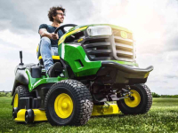 Zitmaaier John Deere zitmaaiers