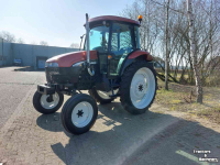 Tractor / Trekker New Holland TD75D Verhoogd 73 CM.