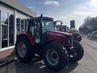 Tractor / Trekker Massey Ferguson 6445 Tier 3 Perkins