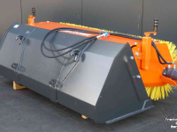 Veegmachine Hofstede Bakveegmachine frontlader shovel bak veegmachine compact
