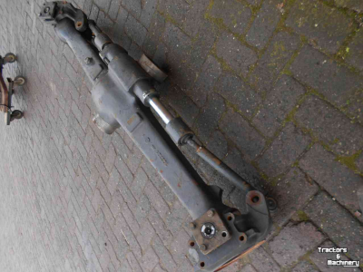 Gebruikte onderdelen van tractoren Steyr sige vooras