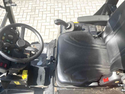 Shovel / Wiellader / Kniklader Giant V 452 T HD