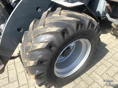 Shovel / Wiellader / Kniklader Giant V 452 T HD