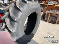 Wielen, Banden, Velgen & Afstandsringen Galaxy 710/70R38