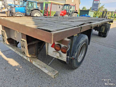 Vierwielige wagen / Landbouwwagen  Platte balen wagen 7.70x2.50