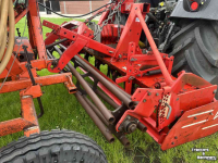 Zaaicombinatie Lely 300-33 en accord pneumatische zaaimachine