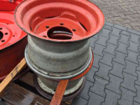 Wielen, Banden, Velgen & Afstandsringen Fendt 13.5/75-17, 17" velg, origineel Fendt 300 LS