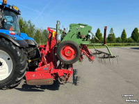 Zaaimachine Lely Terra Rotorkopeg met Hassia DU 100 zaaimachine