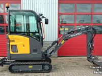 Rupskraan / Graafmachine op rupsen Volvo EC18E DEMO