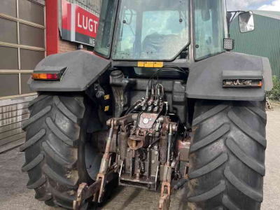 Tractor / Trekker Massey Ferguson 6190 Dynashift tractoren