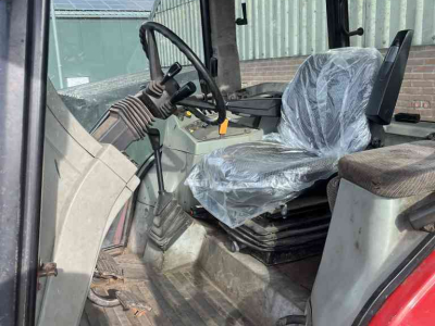 Tractor / Trekker Massey Ferguson 6190 Dynashift tractoren