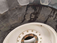 Wielen, Banden, Velgen & Afstandsringen New Holland 800/65R32 Michelin XM28