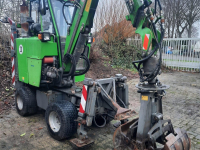 Bandenkraan / Graafmachine op wielen Hansa APZ331 Kraan