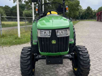 Compact tractor John Deere 3025E Compact Tractor