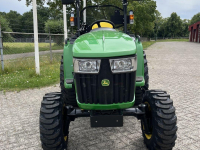 Smalspoor tractor John Deere 3025E