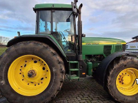 Tractor / Trekker John Deere 7710