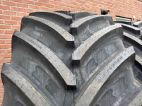 Wielen, Banden, Velgen & Afstandsringen BKT Vf 900/60R42