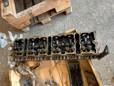 Gebruikte onderdelen van tractoren Fendt 818 - (7100 uur)