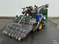 Overige oogstmachines en toebehoren  Koppert 14 rijige zelfrijdende radijsoogstmachine voor radijs zonder loof 14 rijen