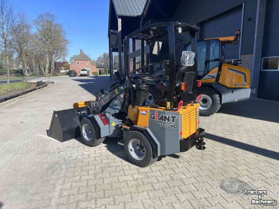 Shovel / Wiellader / Kniklader Giant G 1200 HD