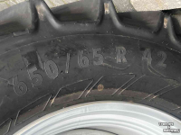 Wielen, Banden, Velgen & Afstandsringen Mitas AS 65 600/65R28 + Velg 360/405/8g  en 650/65R42 + Velg 280/335/10g