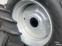 Wielen, Banden, Velgen & Afstandsringen Mitas AS 65 600/65R28 + Velg 360/405/8g  en 650/65R42 + Velg 280/335/10g