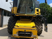 Maaidorser / Combine New Holland CR 8.80