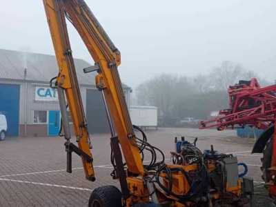 Maaiarm met klepelmaaier Bos HE6000C