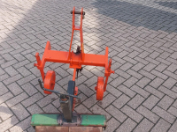 Overige grondbewerkingsmachines en toebehoren  ONDERGRONDER/WOELPOOT