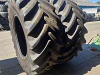Wielen, Banden, Velgen & Afstandsringen BKT 710/70R42 VF. V-Flecto. Demoset