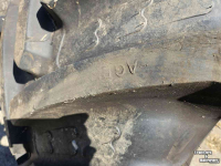 Wielen, Banden, Velgen & Afstandsringen BKT 710/70R42 VF. V-Flecto. Demoset