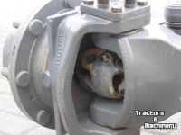 Tractor / Trekker Kubota Vooras DANA SPICER  Parts nr:730.01.065.63