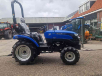 Compact tractor Solis 26 HST