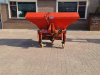 Kunstmeststrooier Kuhn MDS 701 KUNSTMESSTROOIER